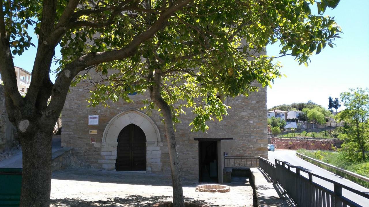 Albergue De Benabarre-Calumet 외부 사진